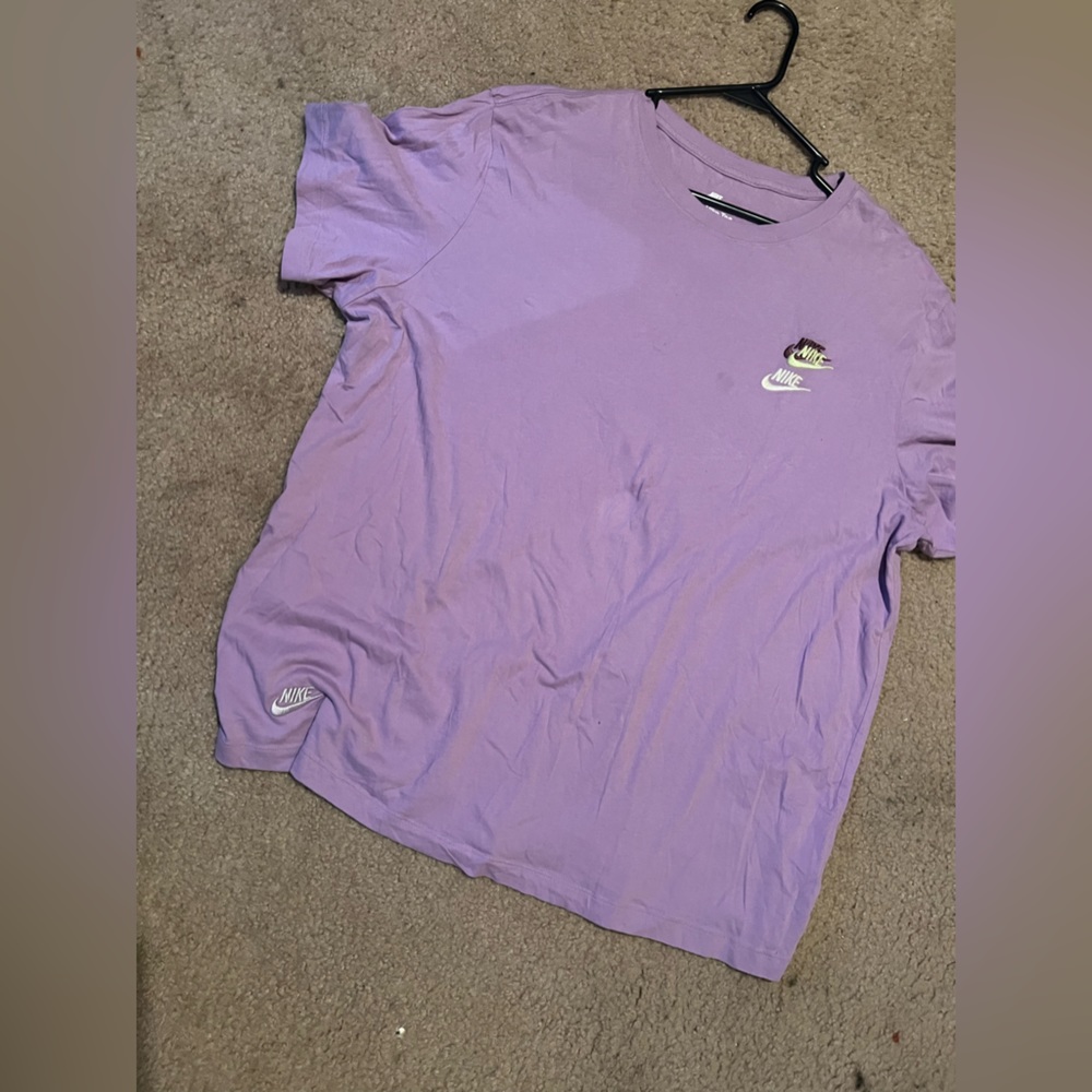 NIKE TEE